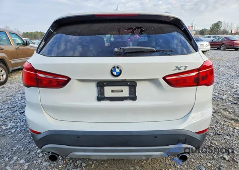 2017 BMW X1 xDrive28I z USA, uszkodzony, nr VIN WBXHT3C30H5F68769